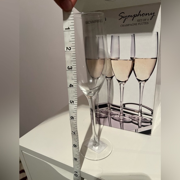 BOWRING CHAMPAGNE FLUTES - Picture 4 of 5